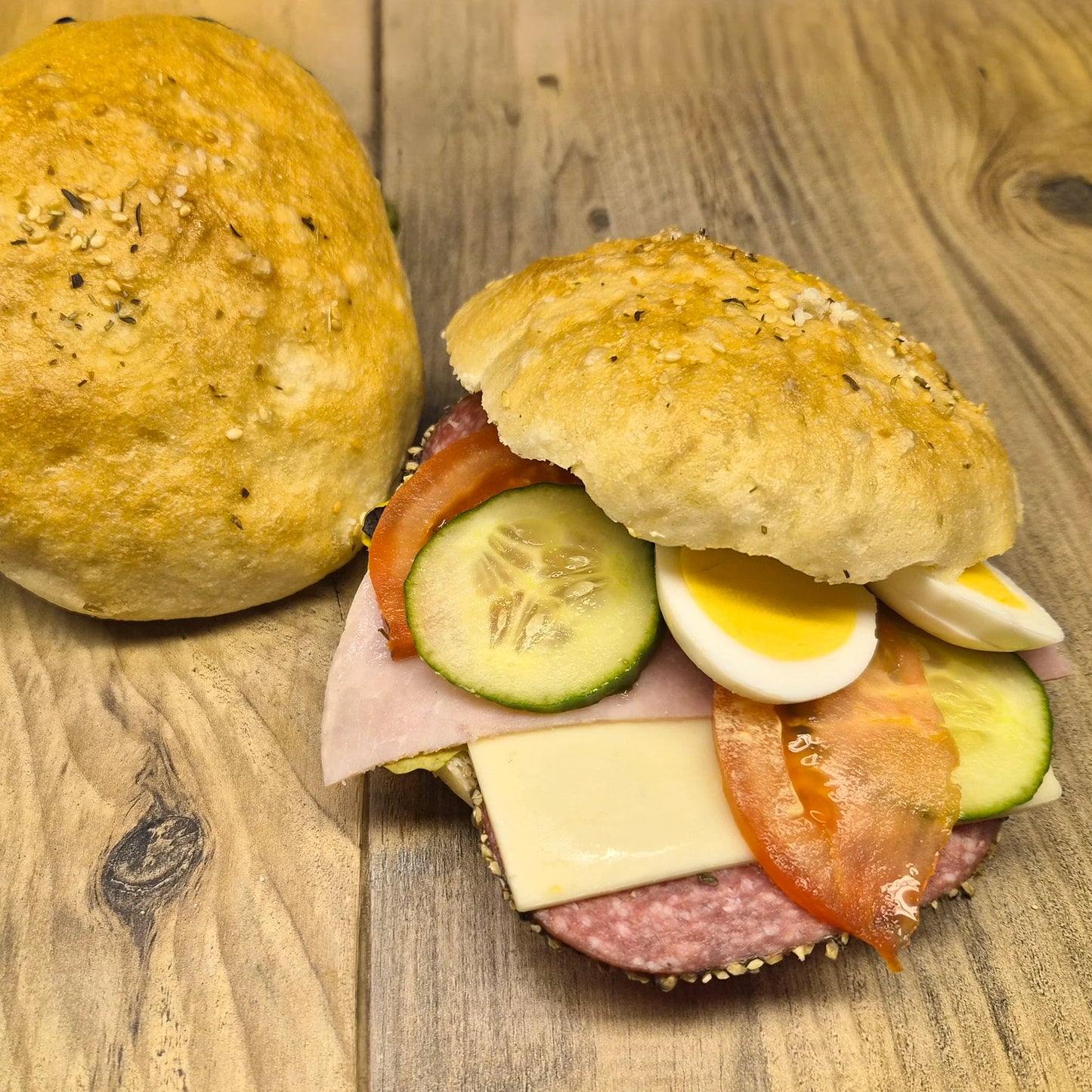 Focaccia Fladen belegt